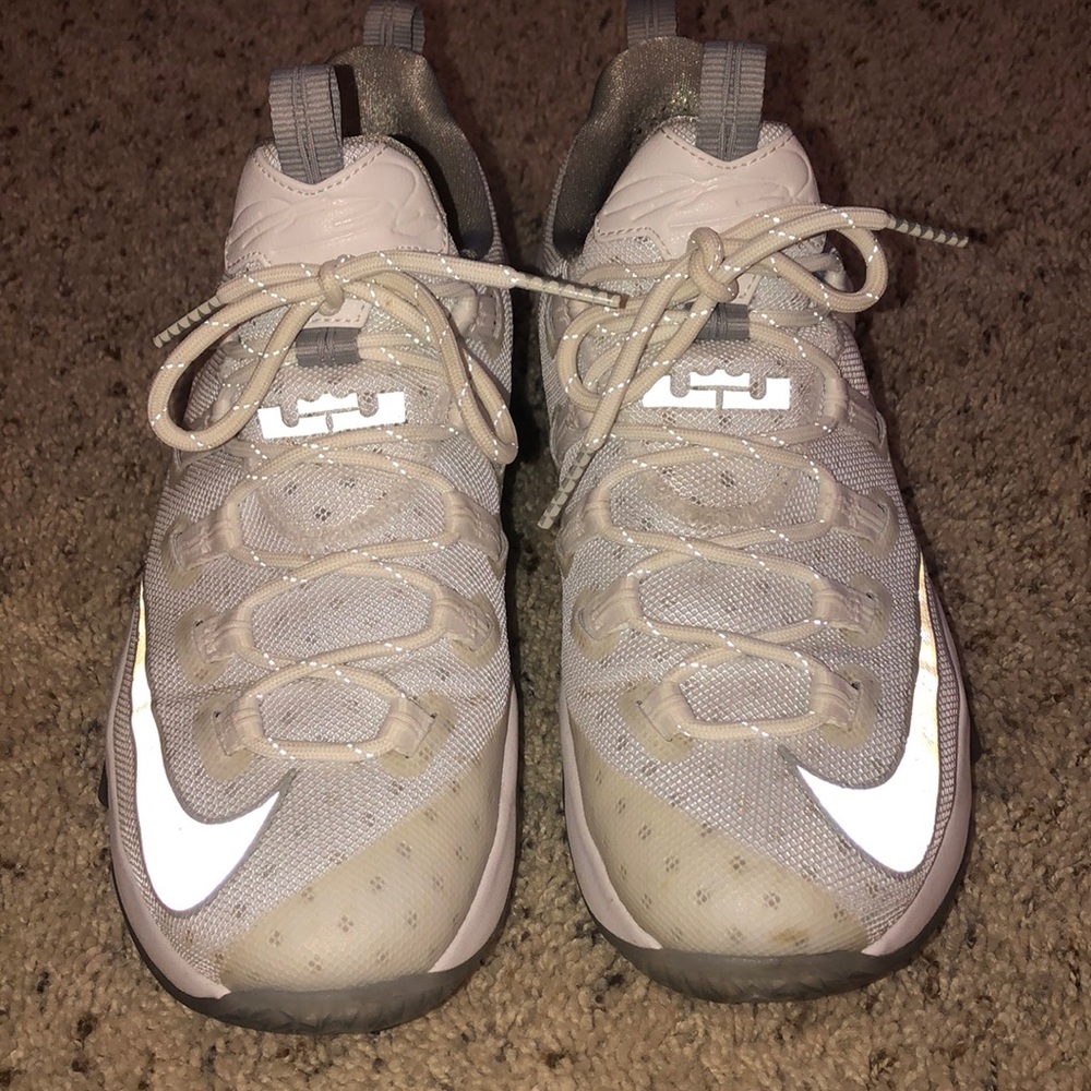 Nike Lebron James Men’s Shoes